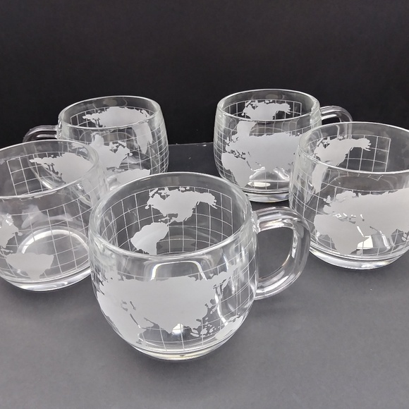 Colonial Cupboard Other - Set of 5 Vtg Colonial Cupboard Etched Map Glasses